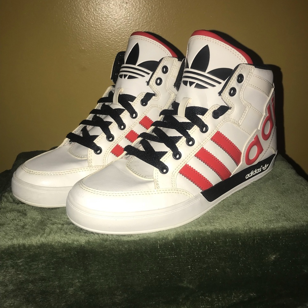 ⛑Adidas High-Tops